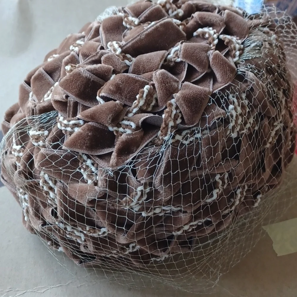 Vintage Union Made basketweave netting pillbox hat